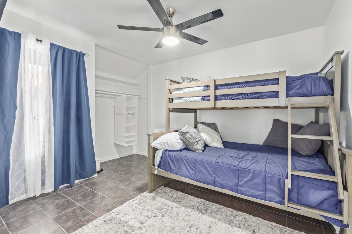 Bunk room